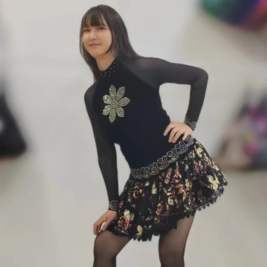 54# WXF舞蹈服 【上衣】女士时尚修身百搭丝绒网纱拼接