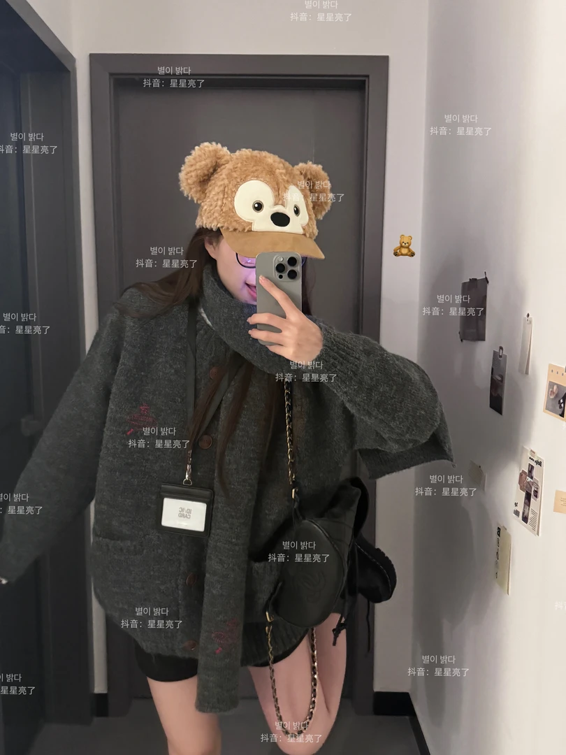 秋冬新款土星刺绣围巾复古宽松针织开衫外套女圆领慵懒风毛衣