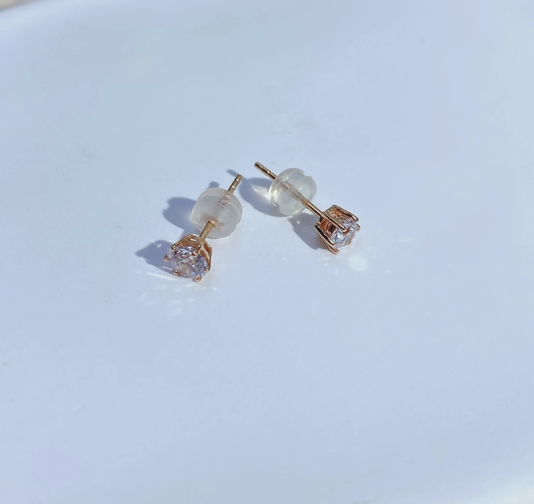 18K金耳饰 六抓形