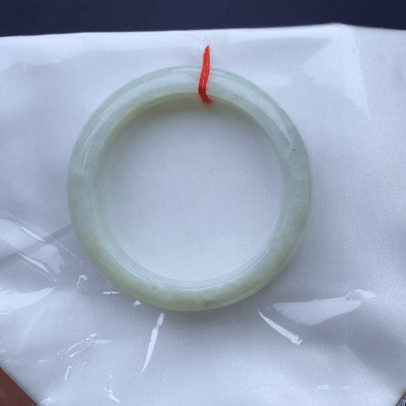 【闪购商品】翡翠手镯未镶嵌52.8
