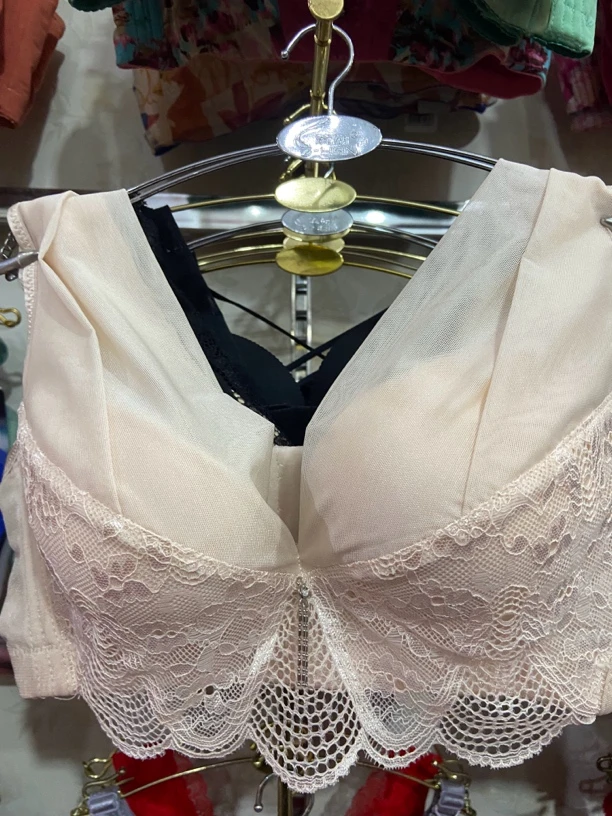 福利款文胸 薄杯 中厚杯 厚杯 托胸聚胸 隆胸 放下垂防外扩