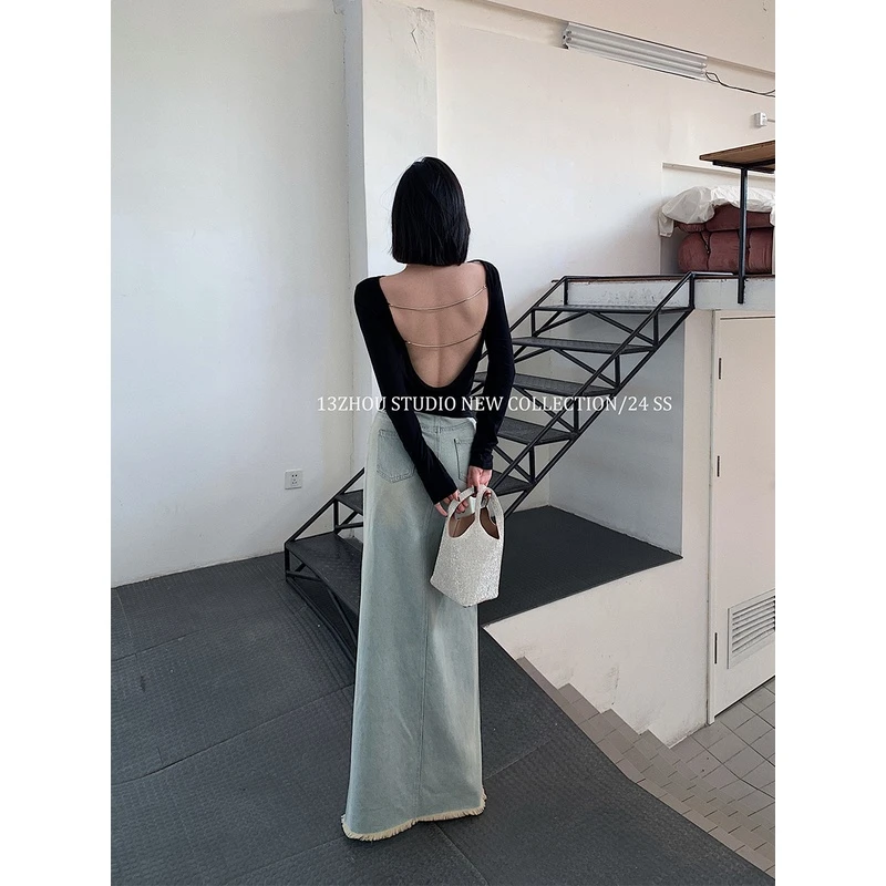 十三粥私服 背影杀手 性感气质显瘦露背链条上衣春修身弹力针织衫