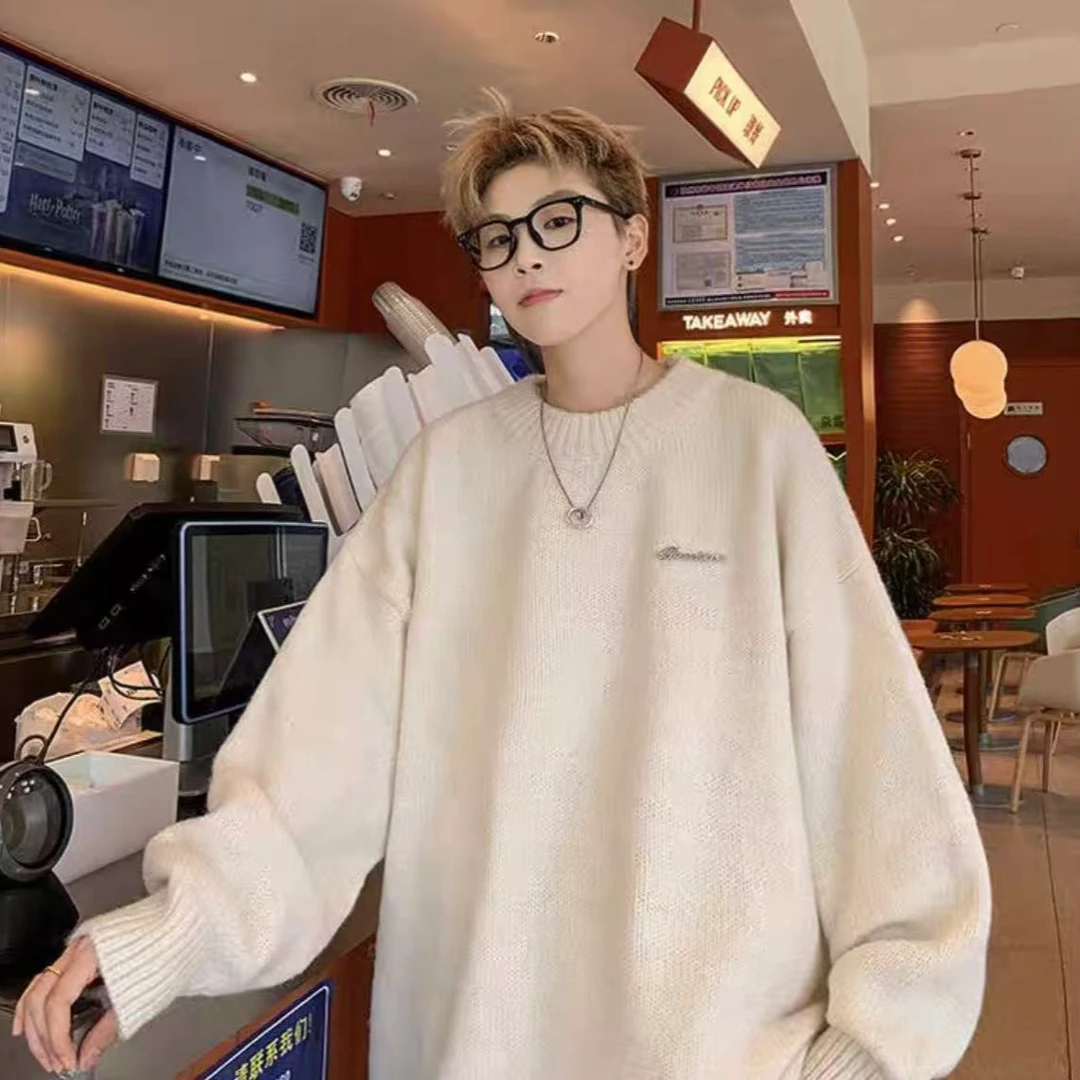 纯色圆领毛衣宽松慵懒风