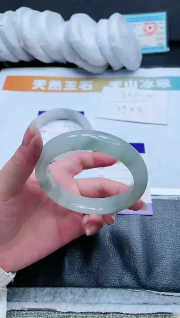 【闪购商品】石英质玉手镯未镶嵌16T48-58