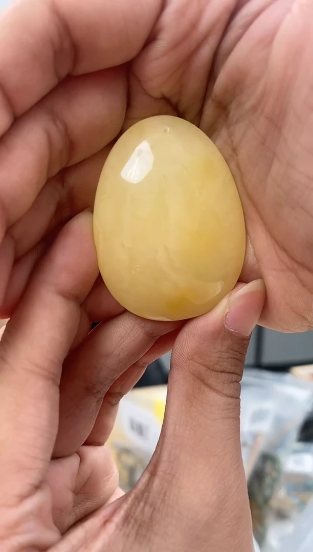 【闪购商品】蜜蜡裸石未镶嵌琥珀蜜蜡 水滴吊坠