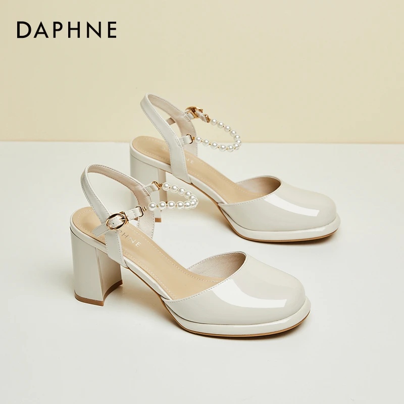 达芙妮夏季浅口气质玛丽珍单鞋女士新款粗跟包头凉鞋一字带高跟鞋