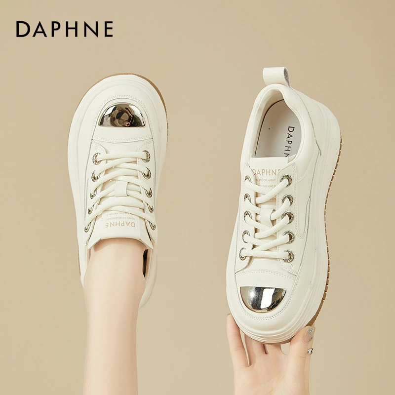 达芙妮白色板鞋女款秋季百搭休闲鞋厚底小白鞋2024新款爆款运动鞋