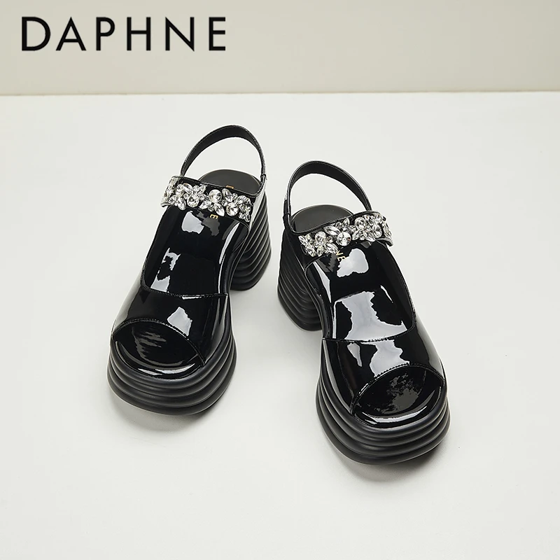 达芙妮夏季新款时尚配裙子黑色粗跟高跟鞋女久站不累脚厚底沙滩鞋