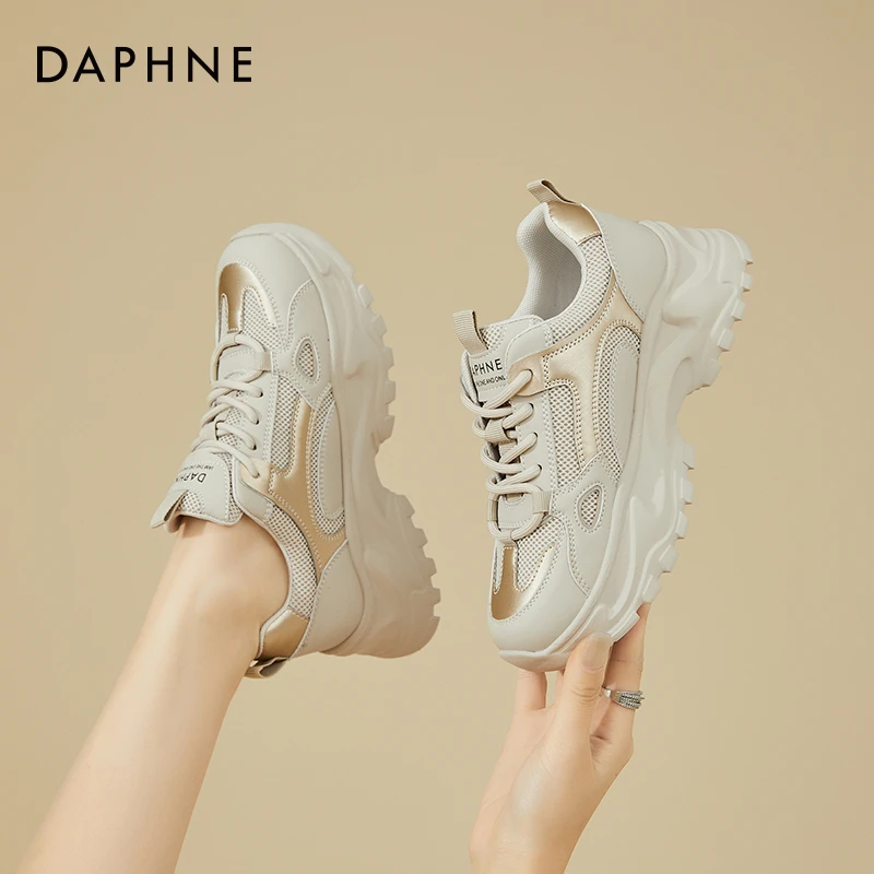 达芙妮黑色休闲鞋女款2024秋季百搭时尚网面增高潮流老爹鞋运动鞋