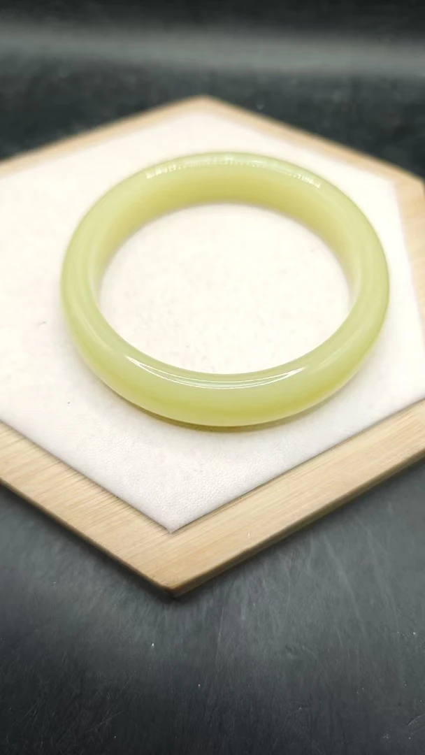 ZY清黄口常规【臻源饰品】精品时尚百搭气质款手镯（多样性发其一）