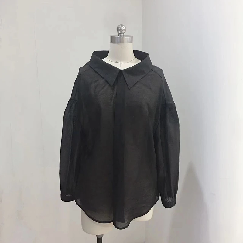 【福气设计】黑色后背蝴蝶镂空图案设计衬衫宽松防晒上衣 B30303132