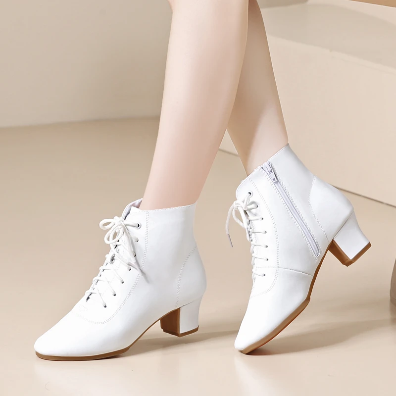 特丝丽她秋冬季广场舞蹈鞋现代舞鞋中跟拉丁舞鞋牛皮妈妈鞋短靴