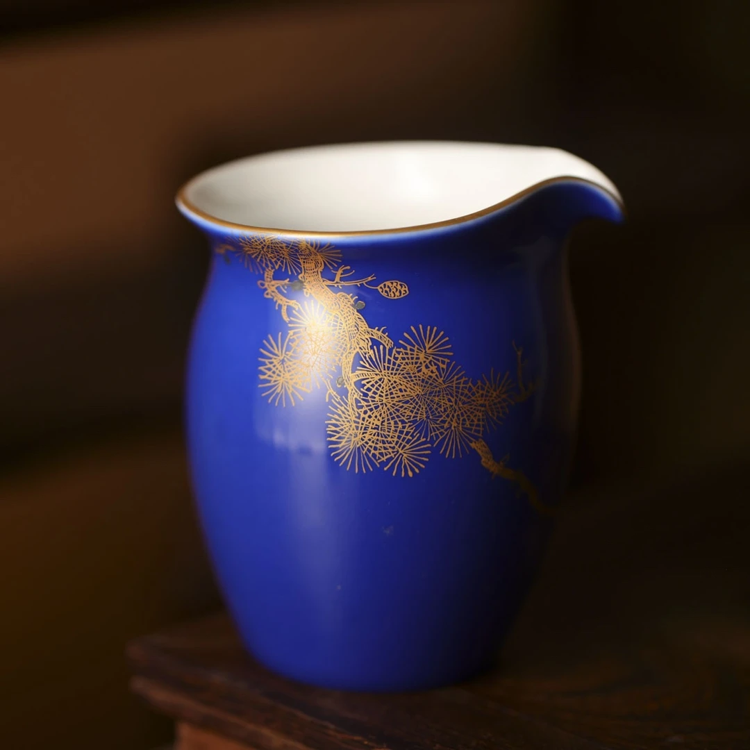 自慢堂--高茶盅海蓝釉（松树）