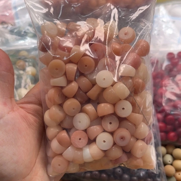 白玉菩提吊坠q11-12/100颗锅底不售后大肠