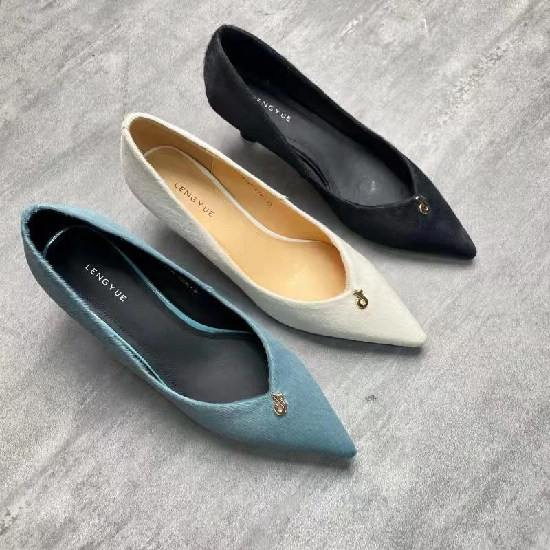 2023年春季新款尖头时尚高端优雅女中跟单鞋6909125