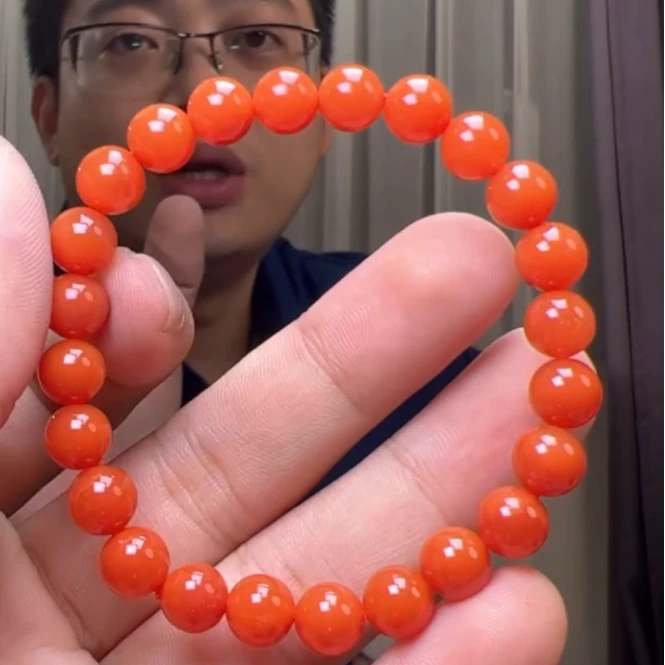约7.5-8mm保山南红圆珠手串