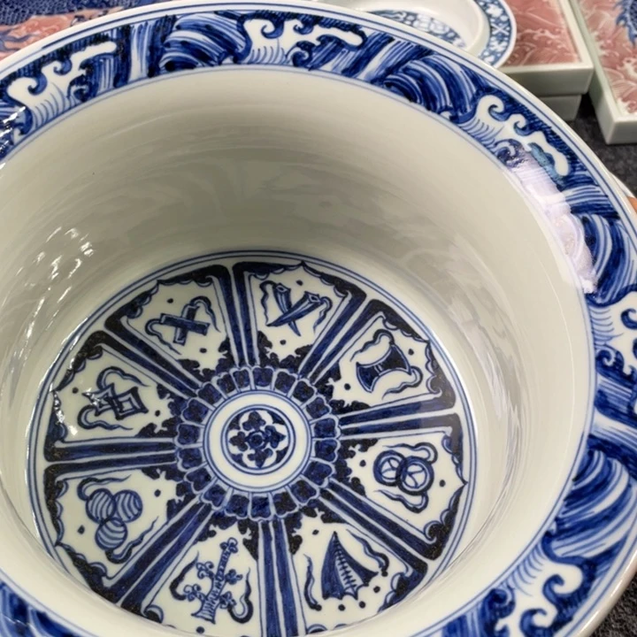 张**?景德镇手工手绘陶瓷