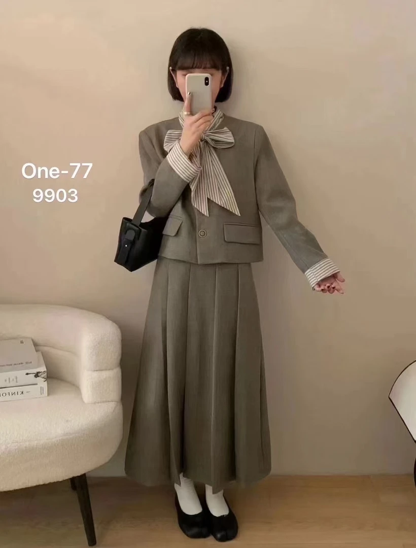 迪迪家街头显瘦气质中长款英伦风时尚小香风套装《下单备注编码》
