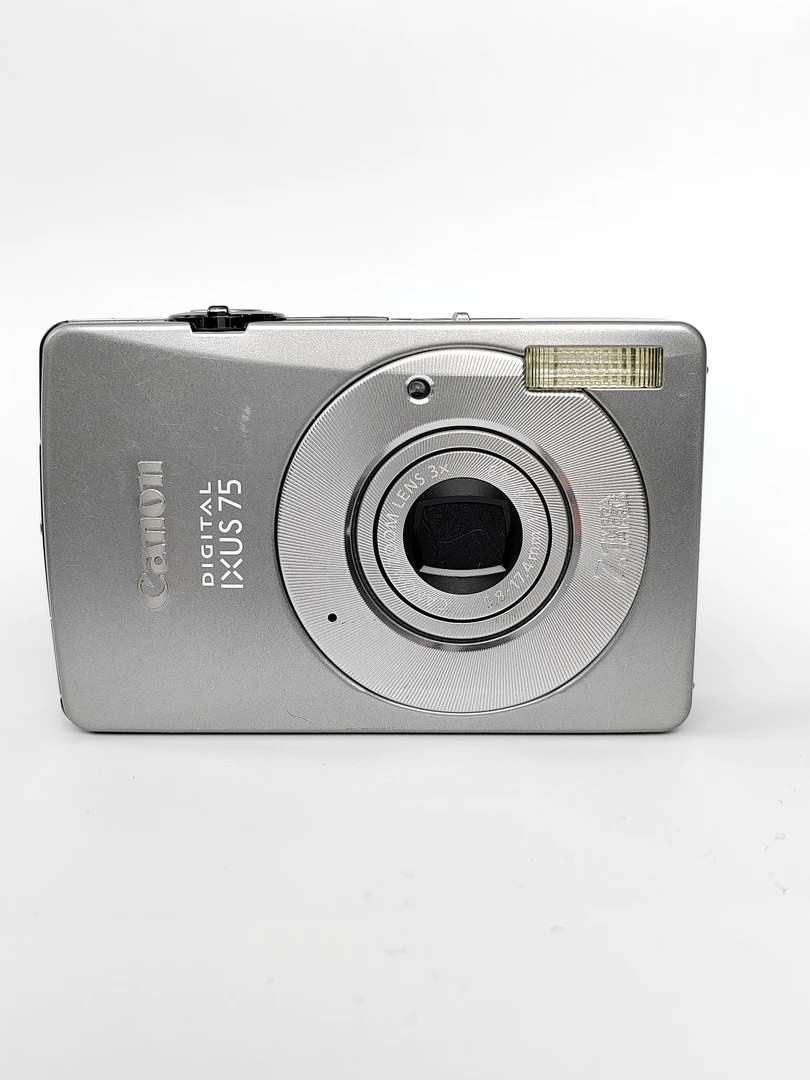 95新 Canon/佳能 ixus75轻奢银710万像素3倍变焦ccd数码相机