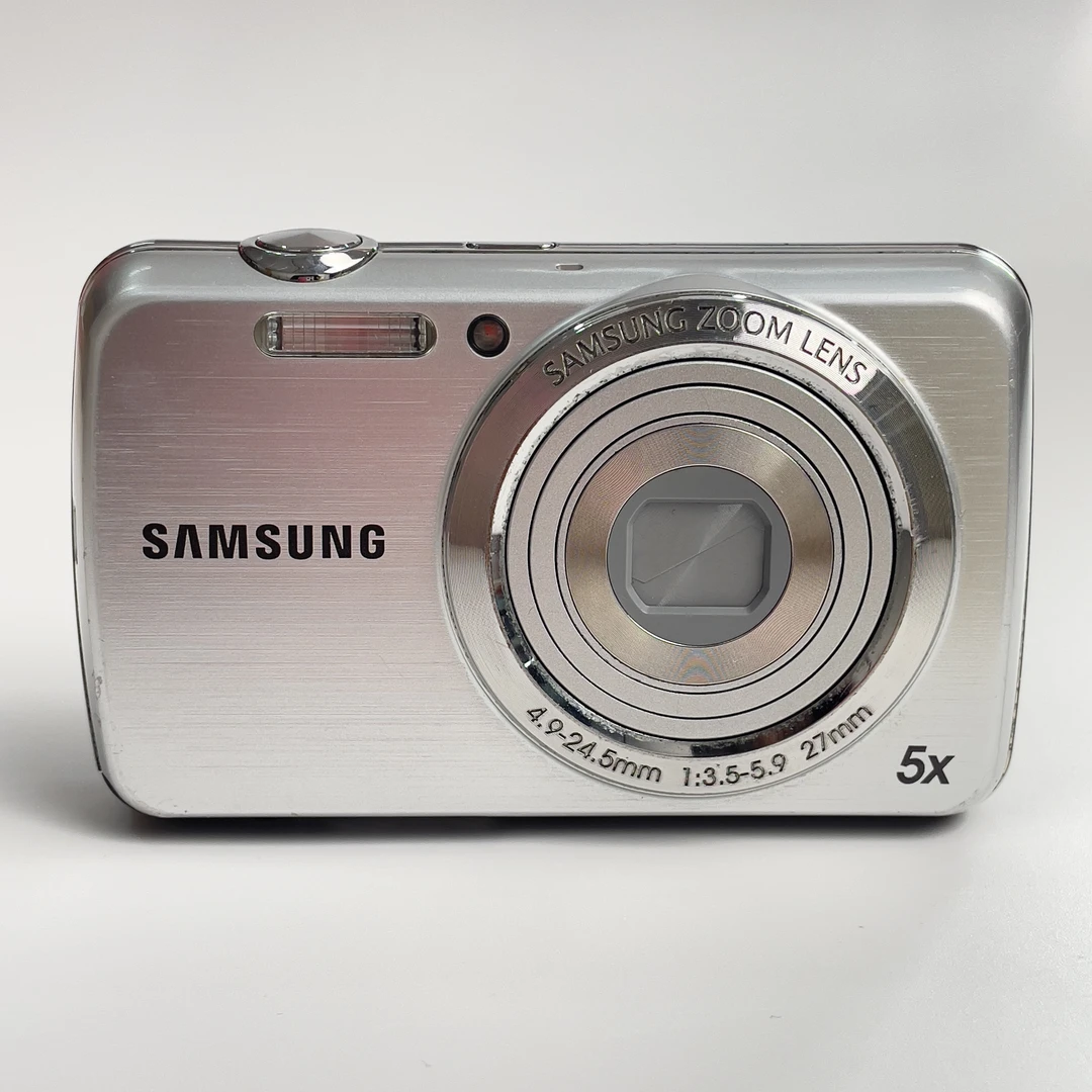 95新 Samsung/三星 pl20银色1420万像素5倍变焦复古ccd数码相机