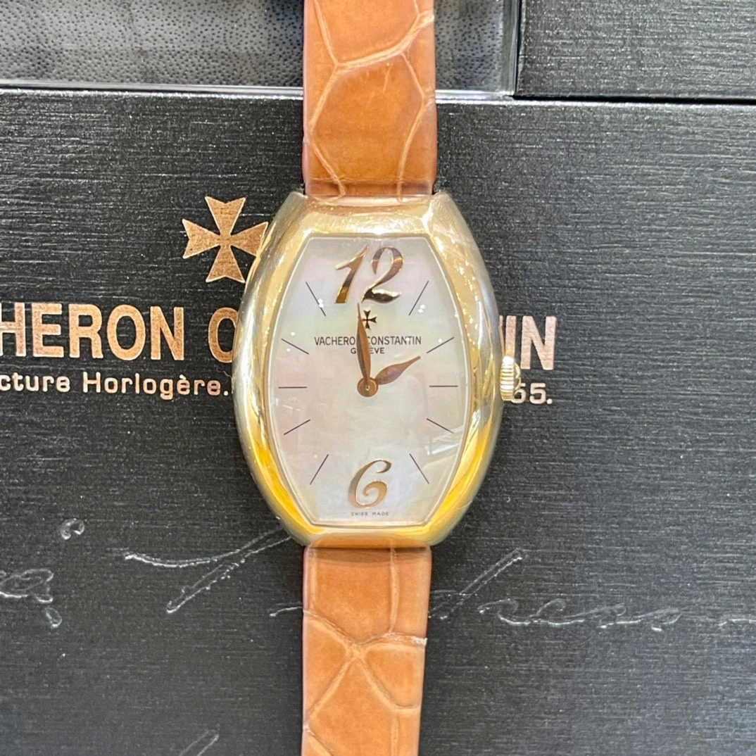 95新 Vacheron Constantin/江诗丹顿 三只鱼/25040玫瑰金贝母石英