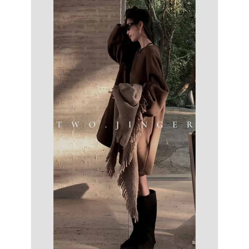 二静子 极简约静奢松弛拉满双面加厚加毛连衣裙HG90009