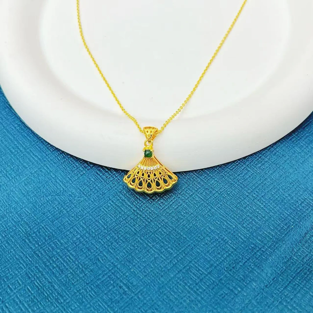 【杰哥专属】天然满绿A货翡翠时尚小裙子吊坠（标配证书）S51