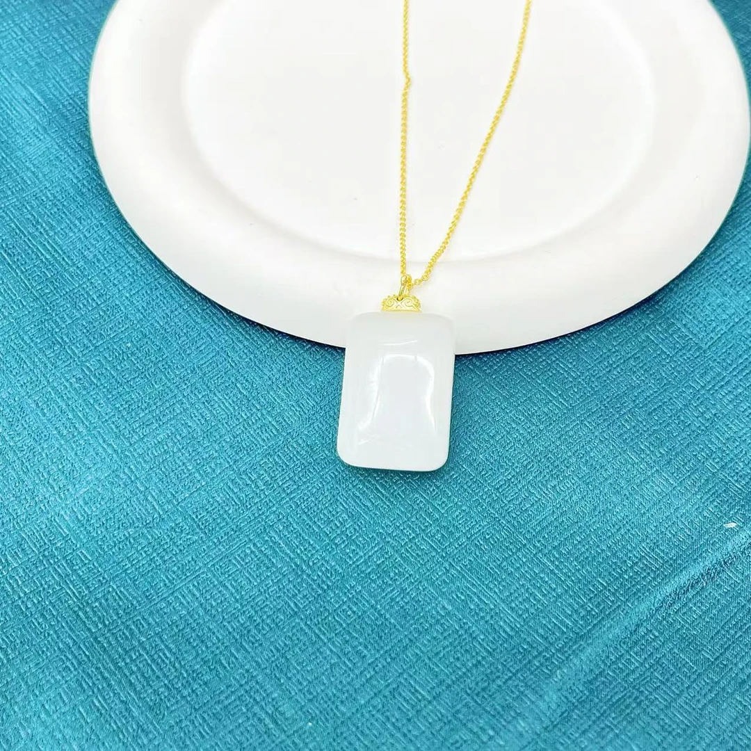 【杰哥专属】天然新疆和田玉无事牌吊坠（赠链）S114