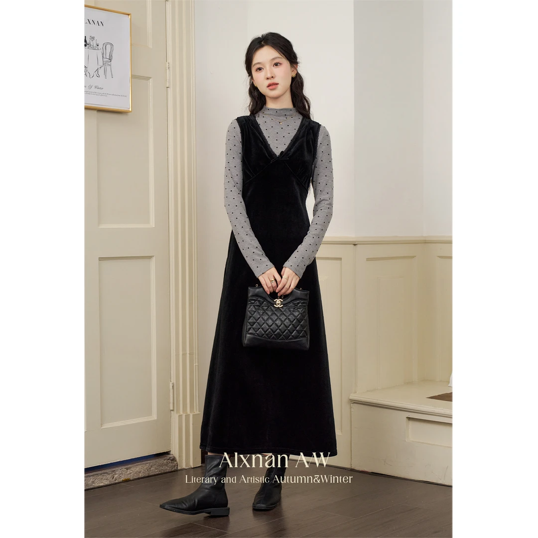 Q鹿向南「夜幕低垂」背心连衣裙百搭针织衫女款保暖套装L52138