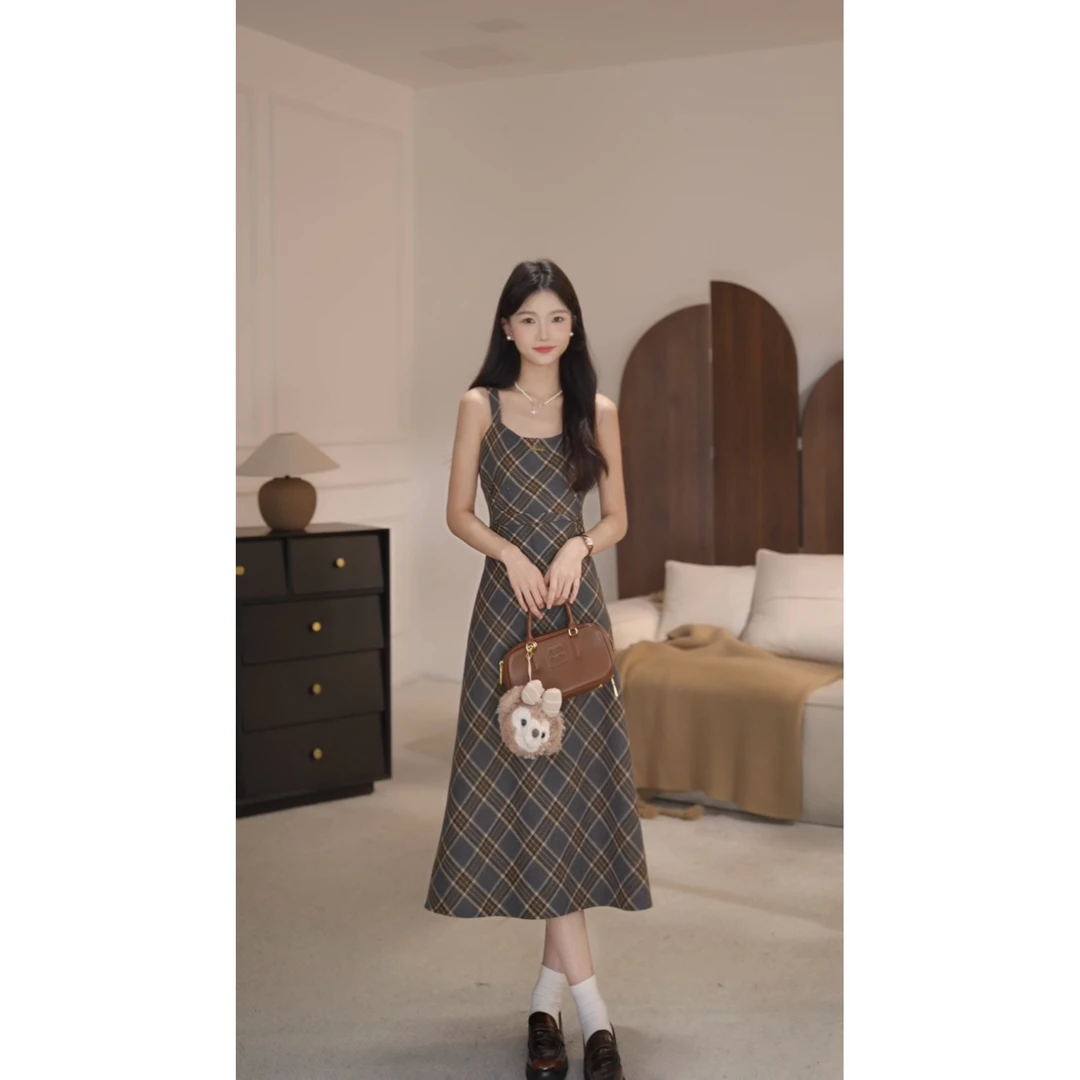 Q鹿向南原创「稻城落日」磨毛感格子连衣裙女秋冬开衫套装DYL661501