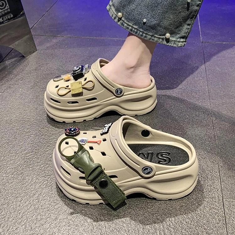 洞洞鞋女款2025新款夏季外穿踩感厚底包头半拖鞋显脚小沙滩凉拖