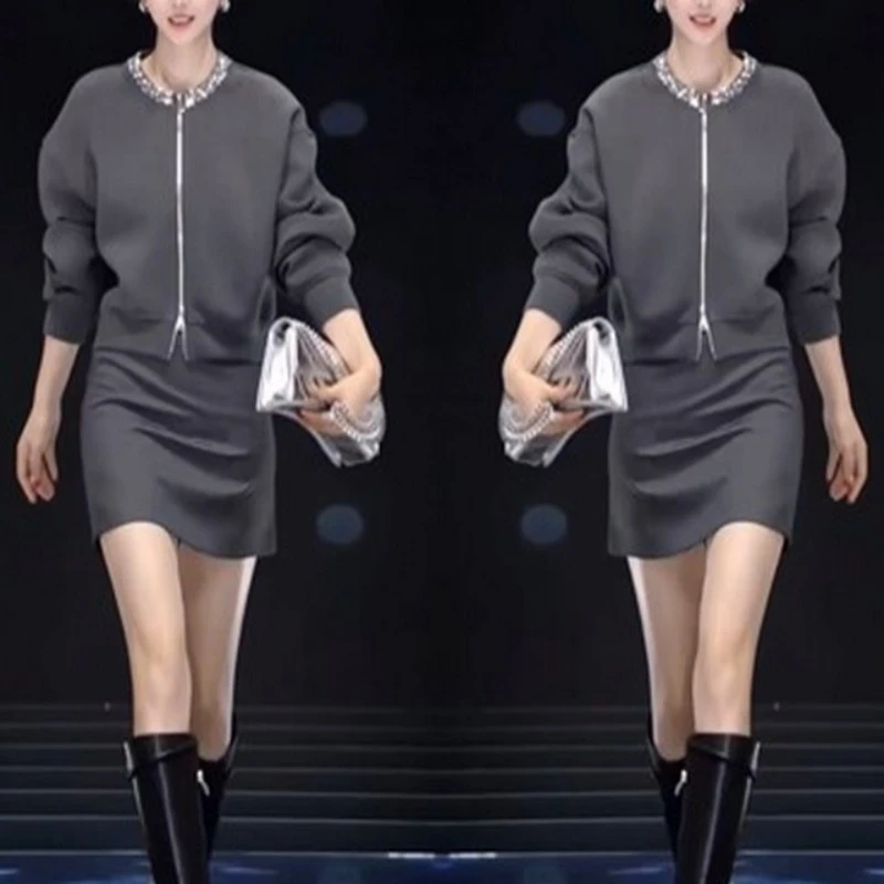 时尚洋气轻奢2024秋季新款灰色圆领拉链外套短裙时尚休闲套装女