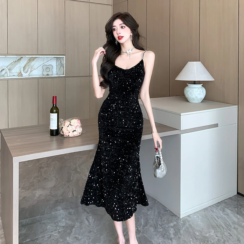 吊带连衣裙女2024春季新款中长款亮片设计感手工钻链宴会鱼尾裙子