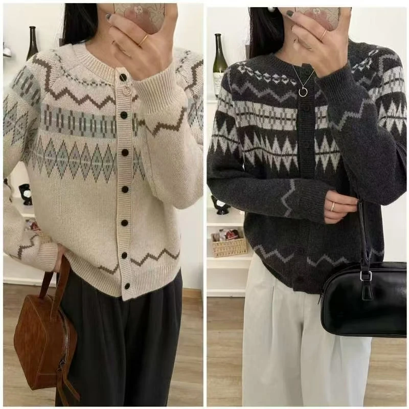 301—399秋季花纹秋冬上衣小香风厚款毛衣