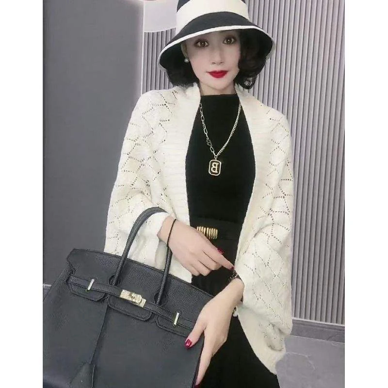 针织新款旗袍外披贝壳衫气质百搭保暖时尚秋冬外搭开衫披肩薄款