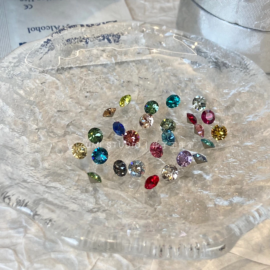 合金耳饰 Umi施家华子4mm耳钉耳骨钉耳蜗钉钛钢养耳洞爆闪日常