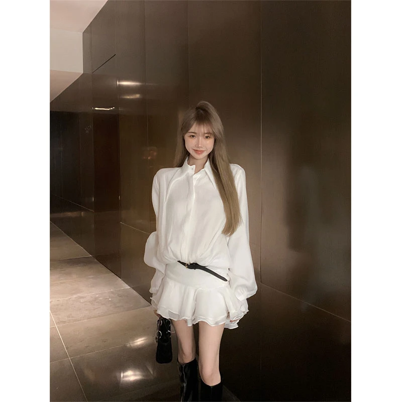 2024新款时尚设计感性感浪漫V领修身显瘦荷叶边慵懒衬衫裙短裙女