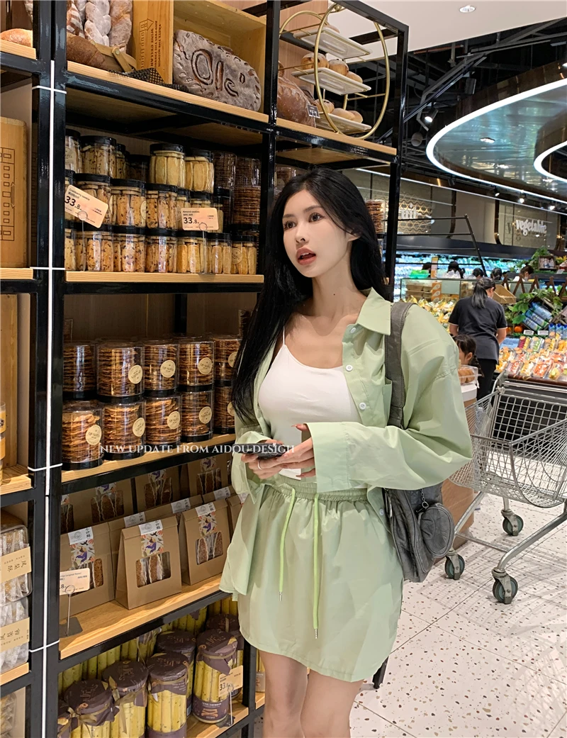 2024年新款设计韩版慵懒风宽松长袖纯色防晒衬衫女装时尚气质短裙