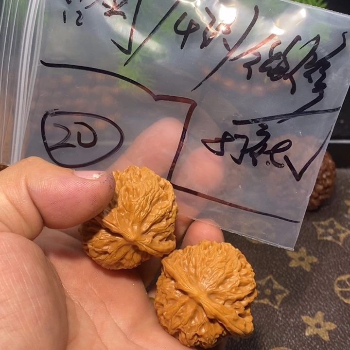 文玩核桃把件宫灯20