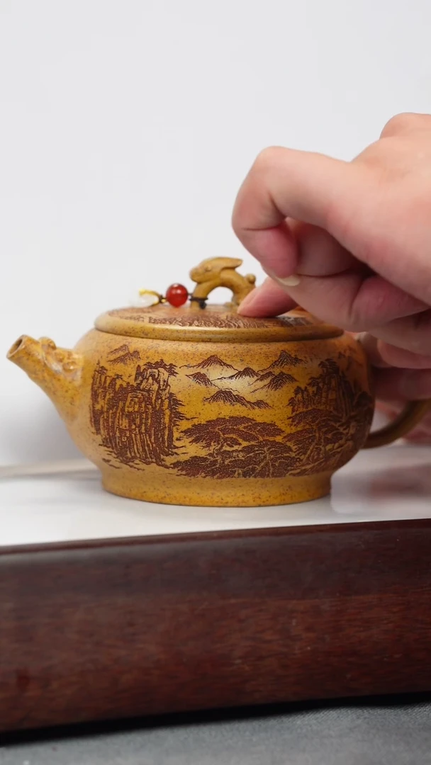 【闪购商品】紫砂茶壶龙骨金砂  玉兔