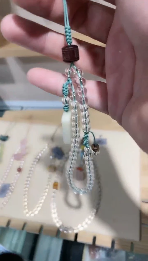 【闪购商品】水晶手机链未镶嵌麻麻