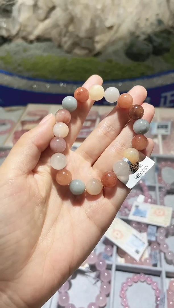 【闪购商品】水晶手链未镶嵌兔毛