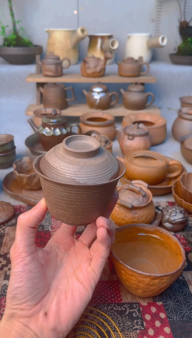【闪购商品】陶瓷马蹄盖碗1号