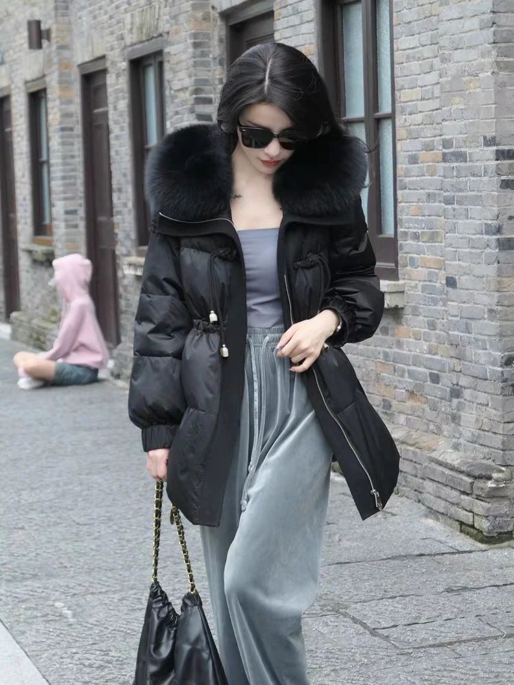 （预售款）狐狸毛领白鹅绒中长款羽绒服女士显瘦时尚百搭