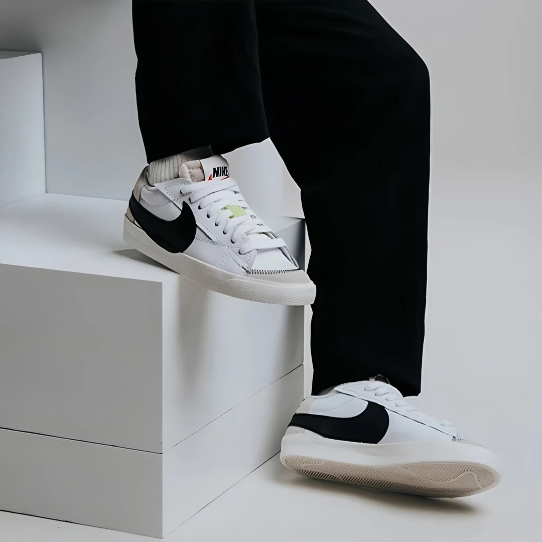NIKE/耐克男子BLAZER LOW '77 JUMBO开拓者运动板鞋DN2158-101