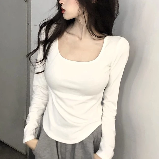 白色方领短款长袖打底衫女设计感小众锁骨内搭秋冬款紧身洋气上衣