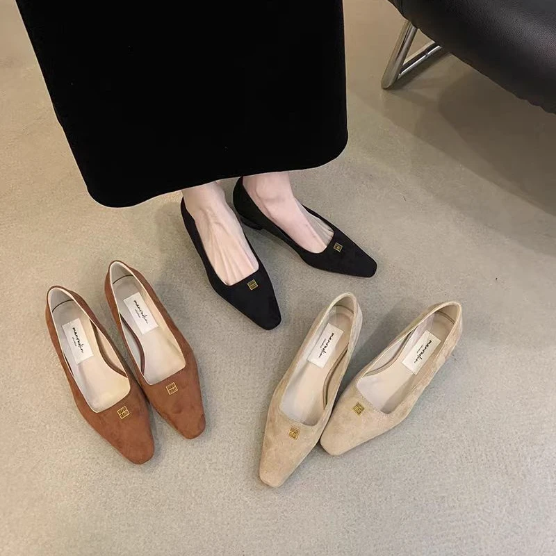 粗跟复古绒面方头单鞋女鞋子2024新款春秋冬季黑色法式中跟通勤鞋