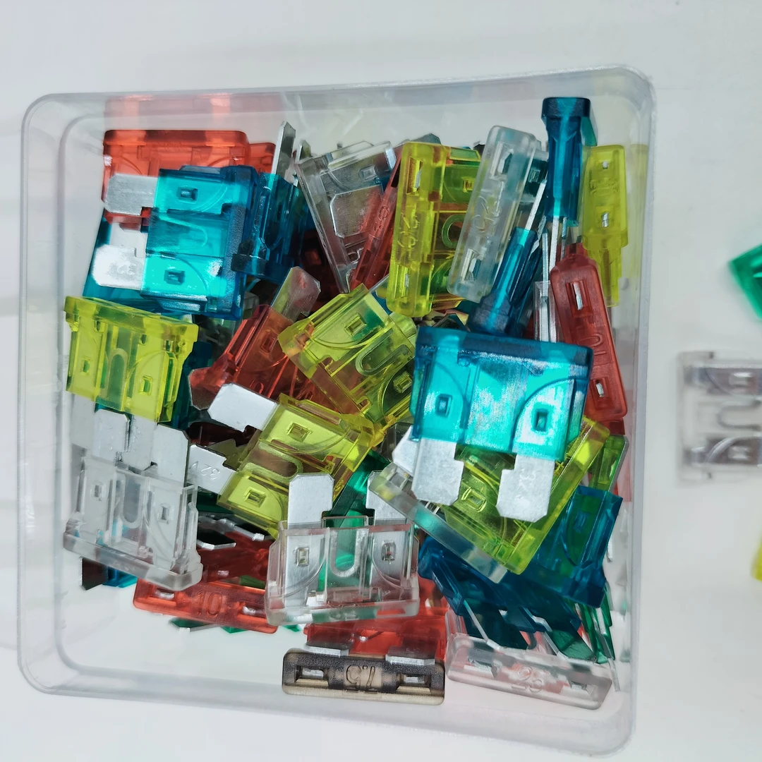 车辆保险盒装100片 安数混合