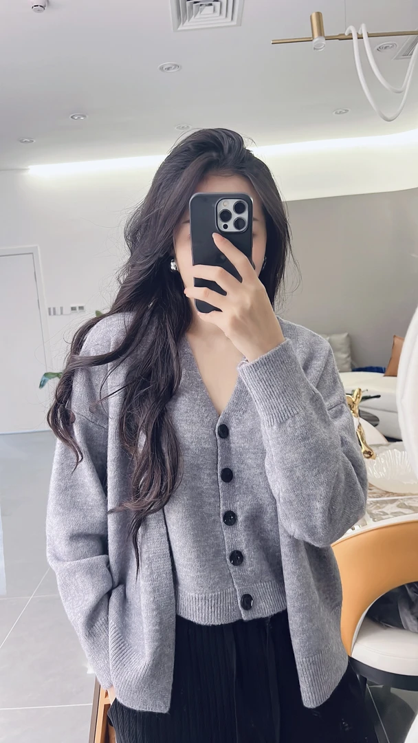 【C魅甄选】韩版时尚复古套装女V领单排扣马甲+慵懒风针织衫TJJ-180