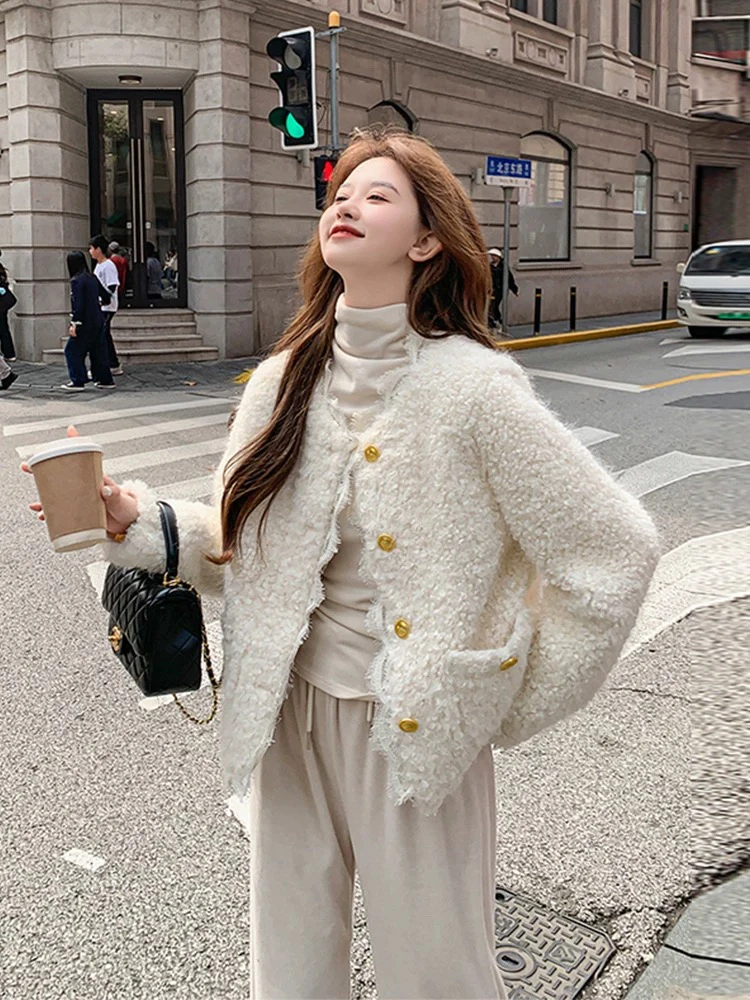 小香风羊羔外套女秋冬新款2025软糯高级感蕾丝花边百搭短款上衣